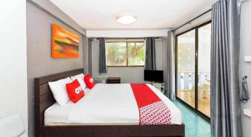 Oyo 884 Baan Sang Chan Cha-am Hotel HHQ